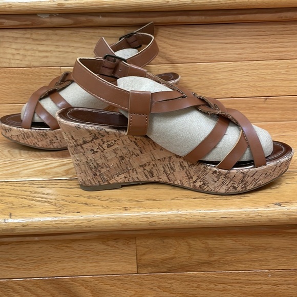 💕💕 Brown Leather Platform Heels Sandals Size 10 - Picture 3 of 6